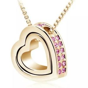 ✨Last 1✨Heart in heart necklace, with crystal elements